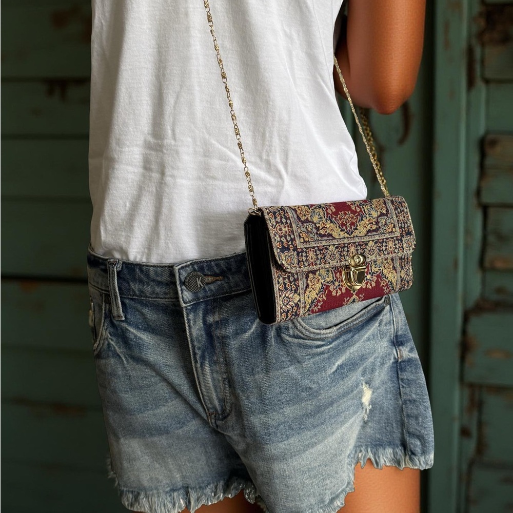 NWT Elegant Tapestry Boho Clutch Crossbody! - Picture 4 of 8